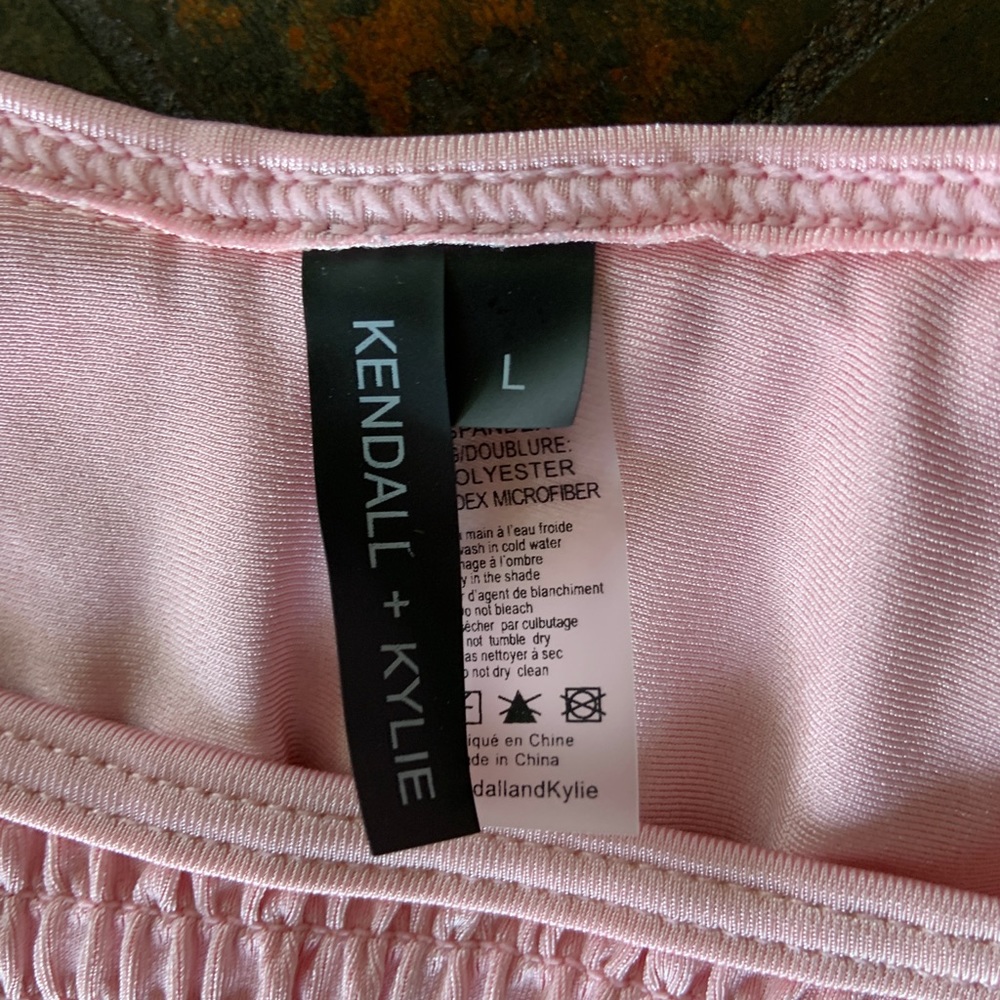 Bikini - Picture 4 of 4